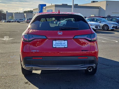 Certified 2025 Honda HR-V Sport image 6