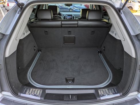 Certified 2015 Cadillac SRX Luxury w/ Driver Awareness Package image 17