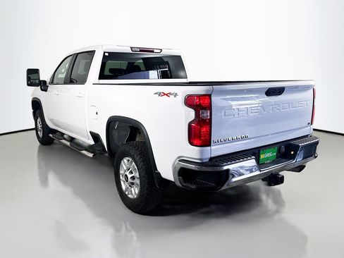 Used 2023 Chevrolet Silverado 2500 LT image 7