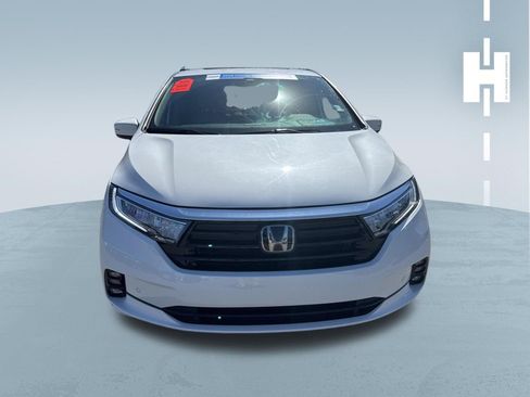 Used 2022 Honda Odyssey Elite image 2