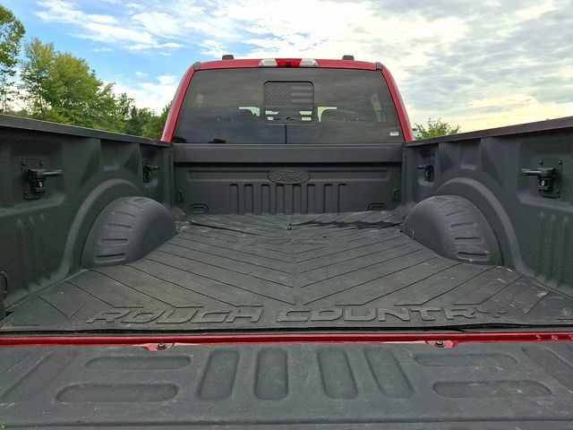Used 2022 Ford F250 Lariat w/ Black Appearance Package AWD/4WD image 30