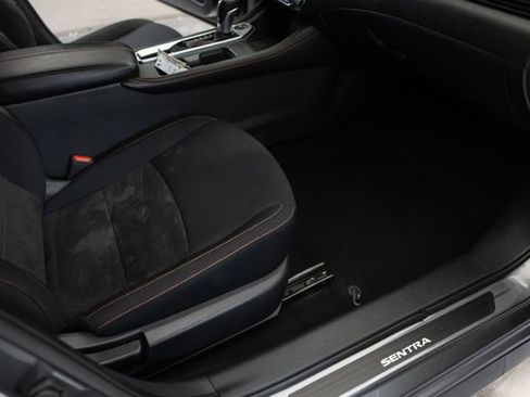Used 2022 Nissan Sentra SR w/ Trunk Package FWD image 20