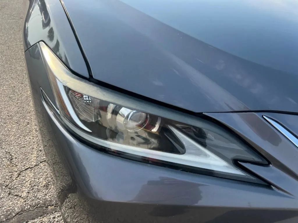 Used 2019 Lexus ES 350 w/ Premium Package FWD image 34