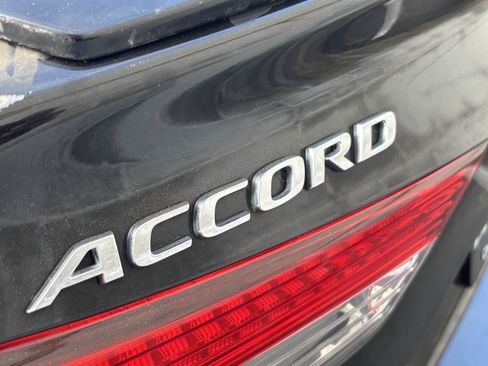 Used 2020 Honda Accord Sport image 3
