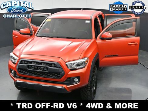 Used 2018 Toyota Tacoma TRD Off-Road w/ Technology Package AWD/4WD image 36
