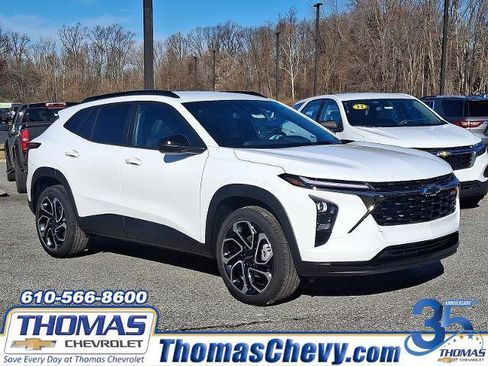 New 2026 Chevrolet Trax RS w/ Driver Confidence Package image 1