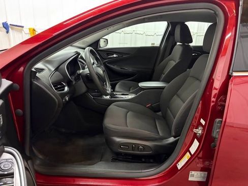 Used 2023 Chevrolet Malibu LT FWD image 23