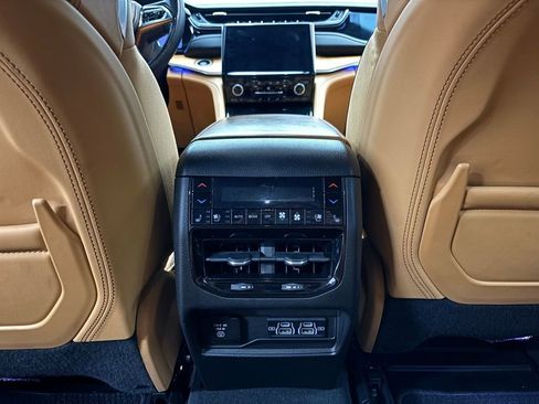 Certified 2023 Jeep Grand Cherokee Summit image 17