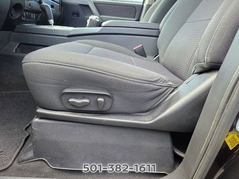 Used 2012 Nissan Titan SV w/ SV Value Truck Pkg RWD image 8