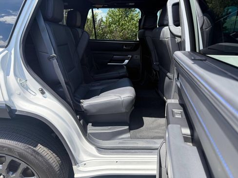 Certified 2023 Toyota Sequoia Platinum AWD/4WD image 28