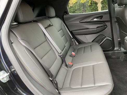 Used 2025 Chevrolet TrailBlazer ACTIV w/ Convenience Package image 34