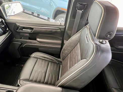 Used 2023 GMC Sierra 1500 AT4X image 15