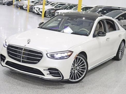 Used 2022 Mercedes-Benz S 580 4MATIC Sedan image 5