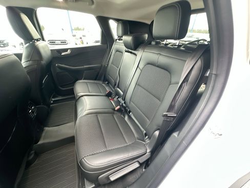 New 2025 Ford Escape SE FWD image 32