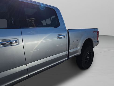 Used 2019 Ford F250 Platinum w/ Platinum Ultimate Package image 19