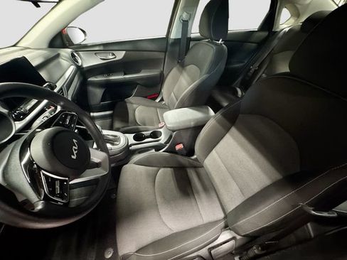 Used 2022 Kia Forte LXS FWD image 20