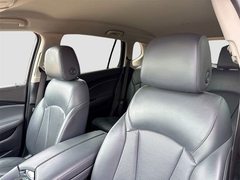 Used 2020 Buick Envision Essence image 12
