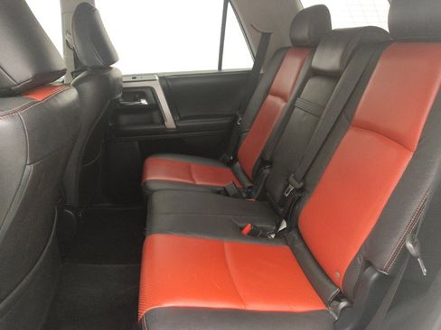 Used 2017 Toyota 4Runner SR5 image 18