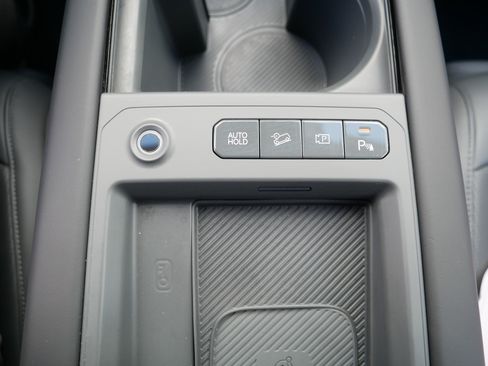 Used 2024 Kia EV9 Land AWD/4WD image 33