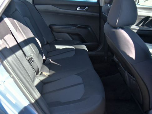 Used 2023 Kia K5 LXS image 37