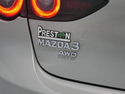 Certified 2025 MAZDA MAZDA3 Hatchback w/Premium Plus Pkg image 24