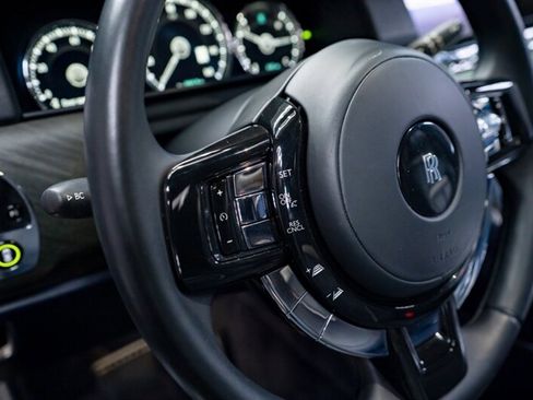 Used 2020 Rolls-Royce Cullinan image 32