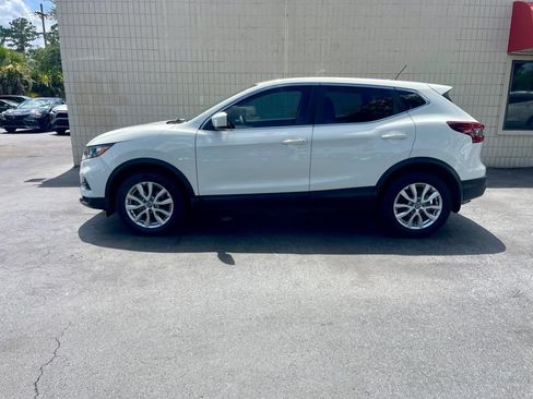 Used 2022 Nissan Rogue Sport S AWD/4WD image 2
