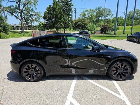 Used 2021 Tesla Model Y Performance AWD/4WD image 4