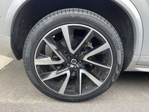 Used 2023 Volvo XC90 B6 Plus w/ Protection Package AWD/4WD image 5