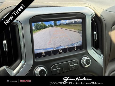 Used 2022 GMC Sierra 1500 SLT w/ X31 Off-Road Package AWD/4WD image 5