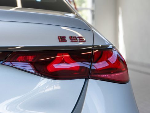New 2026 Mercedes-Benz E 53 AMG e 4MATIC Sedan image 24