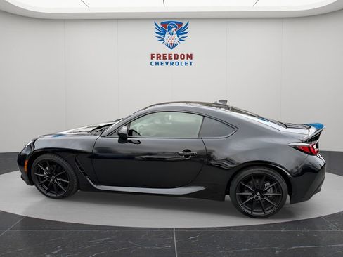 Used 2025 Toyota GR86 Premium w/ ALL Weather Mat Package (TMS) image 3