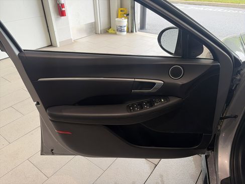 Used 2023 Hyundai Sonata SEL w/ Convenience Package FWD image 12