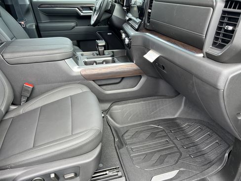 New 2026 GMC Sierra 1500 SLT AWD/4WD image 23
