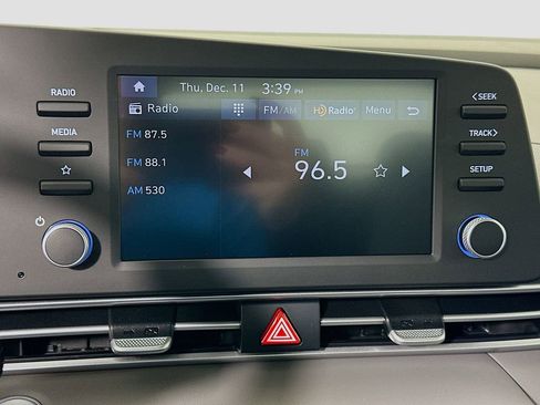 New 2026 Hyundai Elantra Sport image 11