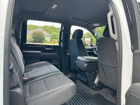 Used 2024 Chevrolet Silverado 3500 LT AWD/4WD image 47