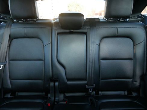 Used 2020 Ford Escape SEL image 13