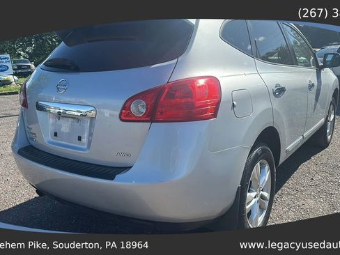 Used 2015 Nissan Rogue S w/ Convenience Package AWD/4WD image 12