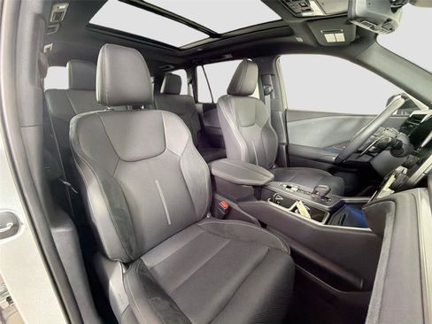 Used 2025 Lexus TX 350 AWD w/ Technology Package image 28