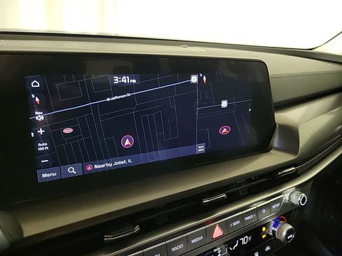 Used 2025 Kia Telluride S image 19