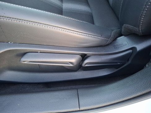 Used 2023 Honda Civic Sport image 9