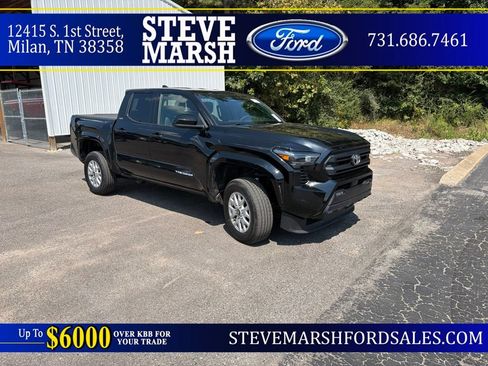 Used 2025 Toyota Tacoma SR5 w/ SR5 Upgrade Package AWD/4WD image 1