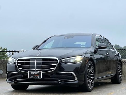 Used 2023 Mercedes-Benz S 580 4MATIC Sedan image 4