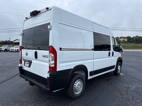 New 2026 RAM ProMaster 2500 w/ Convenience Group image 5