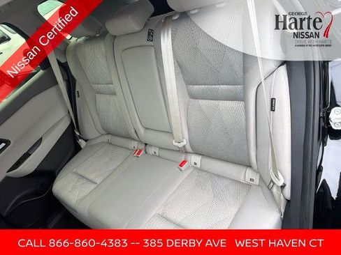 Certified 2025 Nissan Rogue SV AWD/4WD image 19