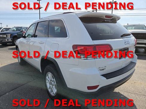 Used 2020 Jeep Grand Cherokee Laredo AWD/4WD image 4