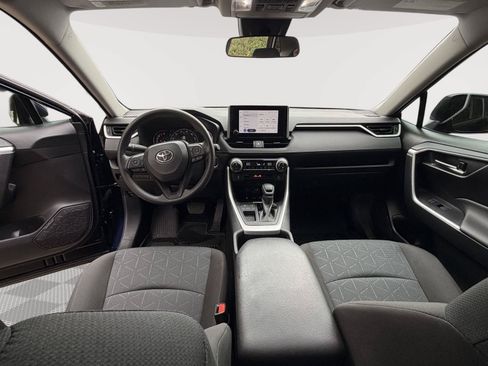 Used 2025 Toyota RAV4 XLE w/ Convenience Package FWD image 27