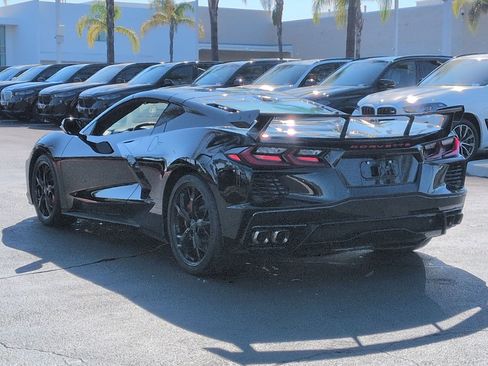 Used 2022 Chevrolet Corvette Stingray Premium Cpe w/ Z51 Performance Package RWD image 8
