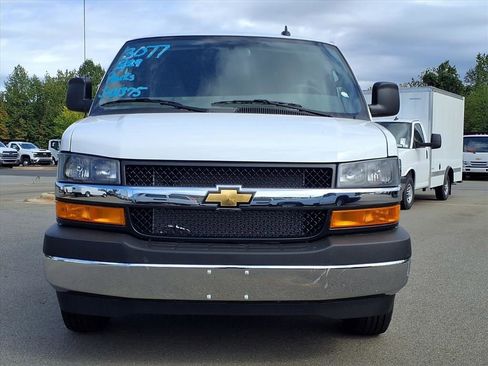 New 2026 Chevrolet Express 2500 w/ Driver Convenience Package image 28