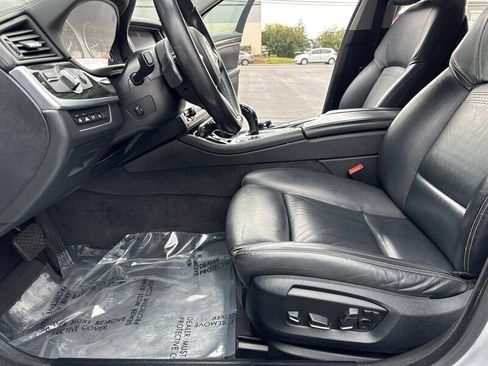 Used 2015 BMW 550i Sedan image 22